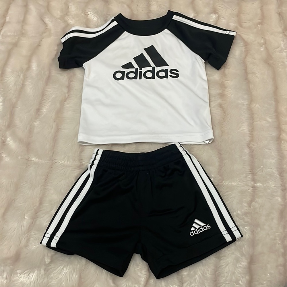 Adidas 2 piece short set, 3m
